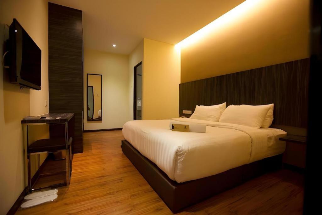 Starz Hotel Kluang Dış mekan fotoğraf