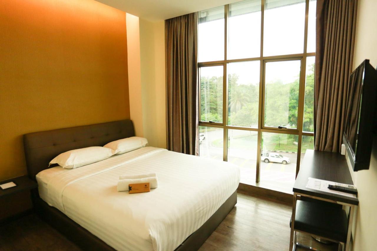 Starz Hotel Kluang Dış mekan fotoğraf