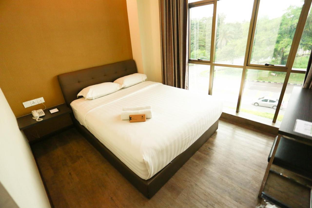 Starz Hotel Kluang Dış mekan fotoğraf